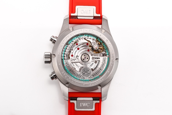 アイ・ダブリュー・シー着用イメージ